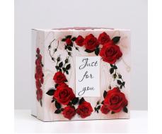 Коробка для торта "Цветы красные", 21,5 х 21,5 х 12 см, 1 кг ФАСОВКА ПО 10 шт.