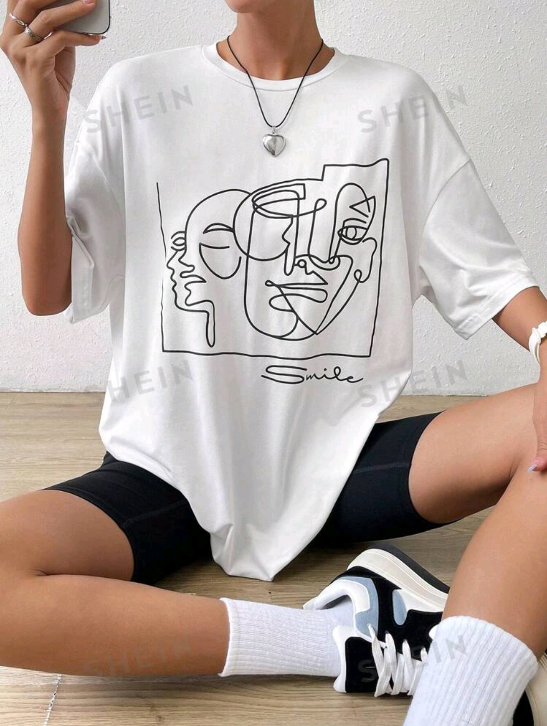 Футболка SHEIN EZwear Summer White Y2k Abstract Figure Graphic Drop Shoulder Tee Graphic Shirt