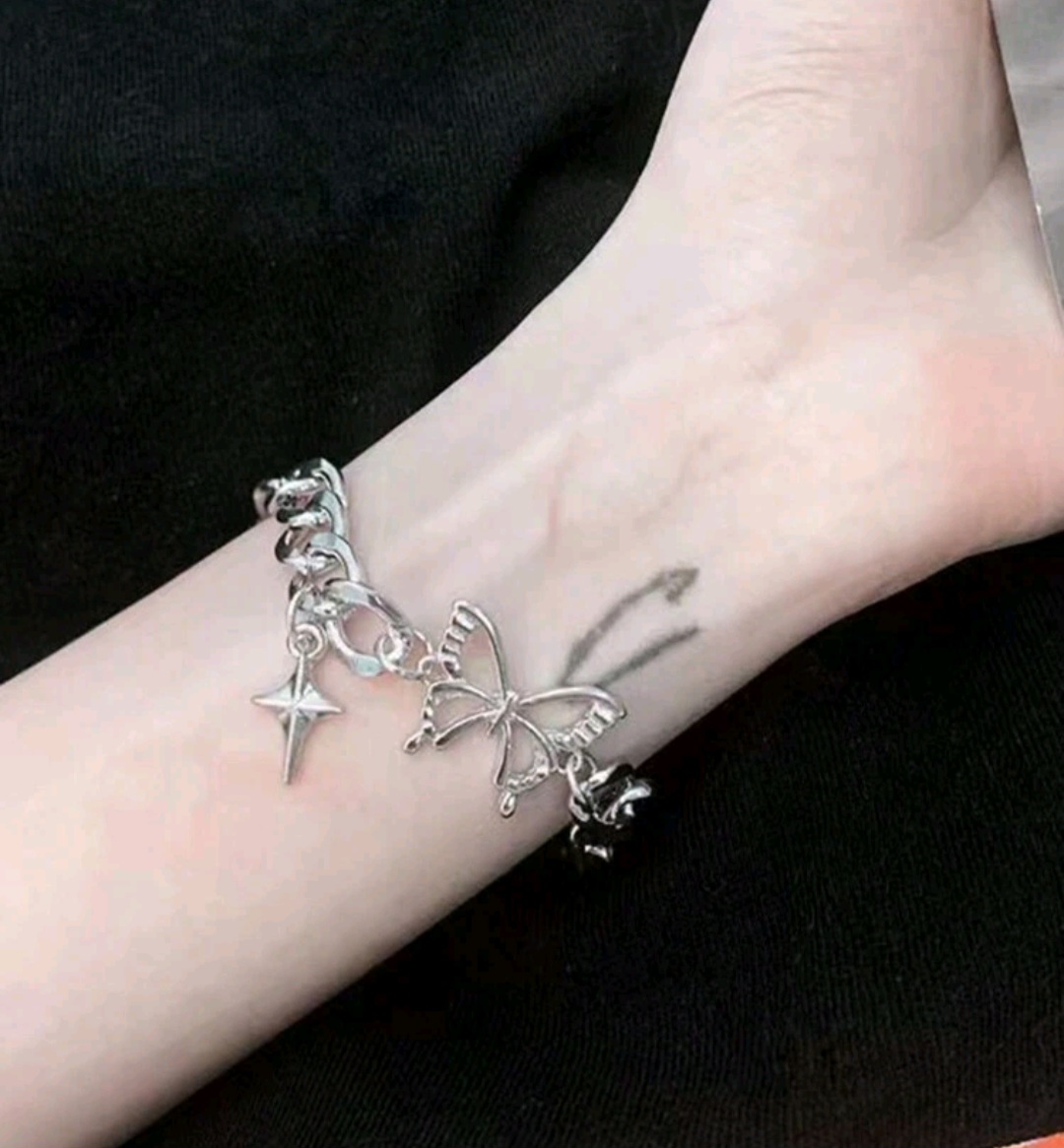 New Arrival Sweet & Cool Hip-Hop Butterfly Bracelet With Unique Design And Punk Style For Girls
