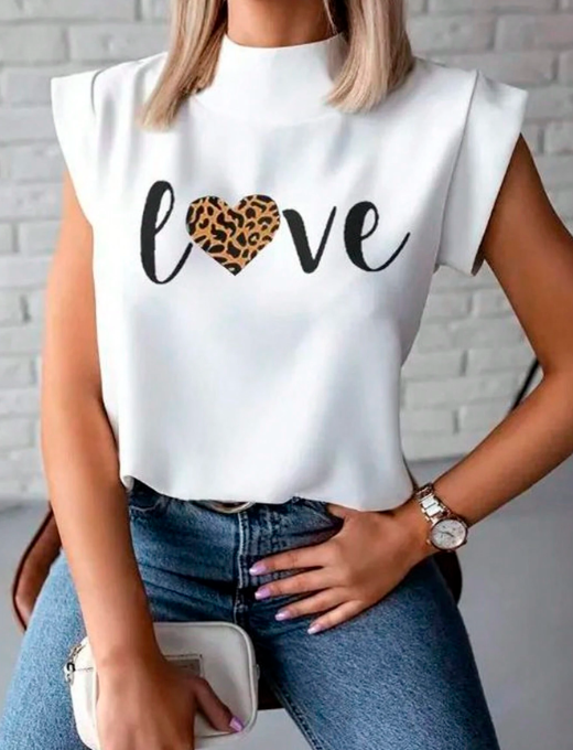 SHEIN LUNE Heart & Letter Print Tee SKU: sz2401046618289819