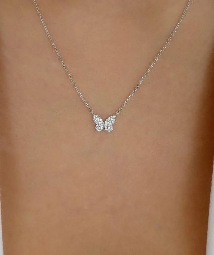 Ожерелье-шарм с бабочкой из горного хрусталя
