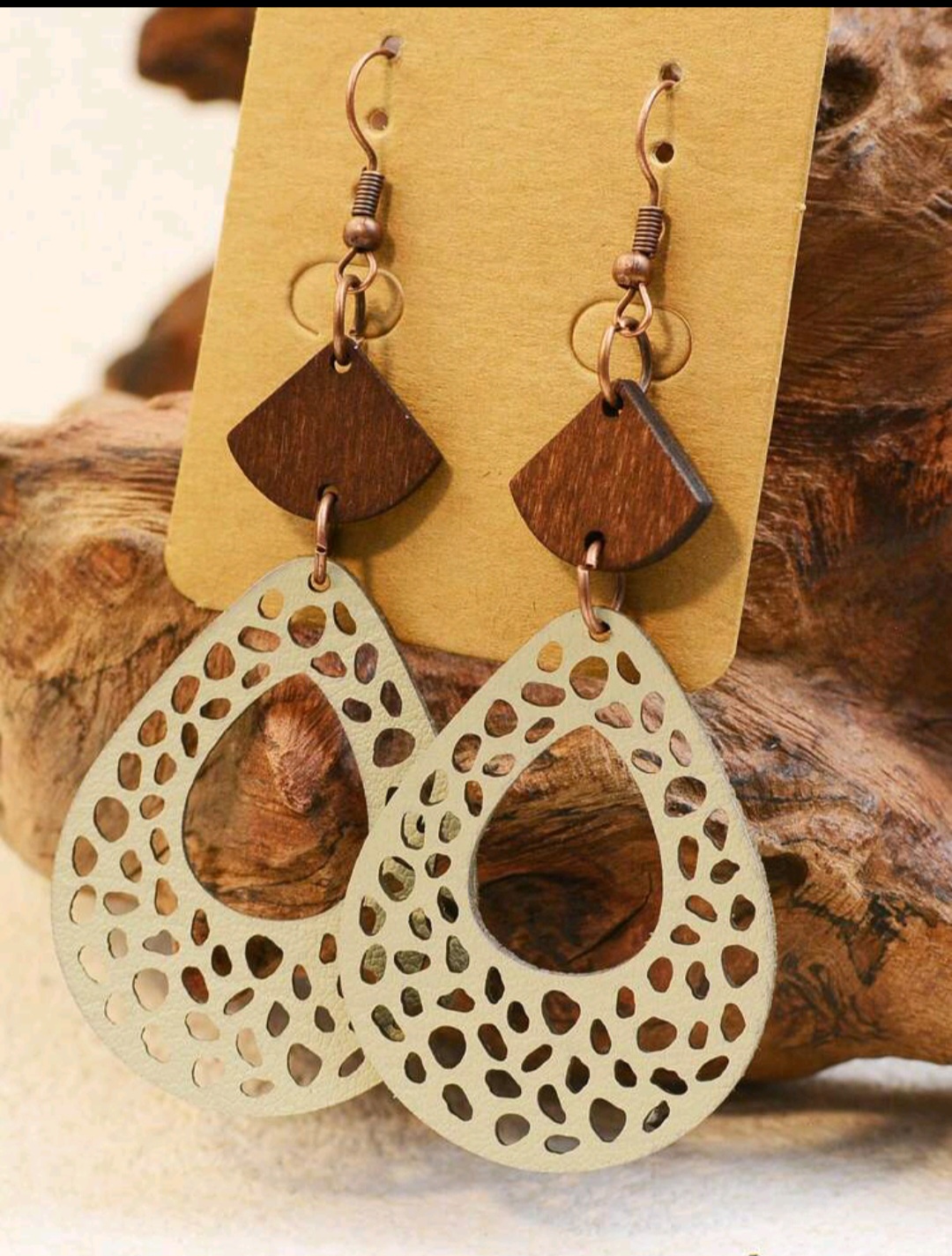 1pair Soft Leather Lightweight Laser Hollow Out Suede Tassel Vintage Bohemia Style Earrings For Women