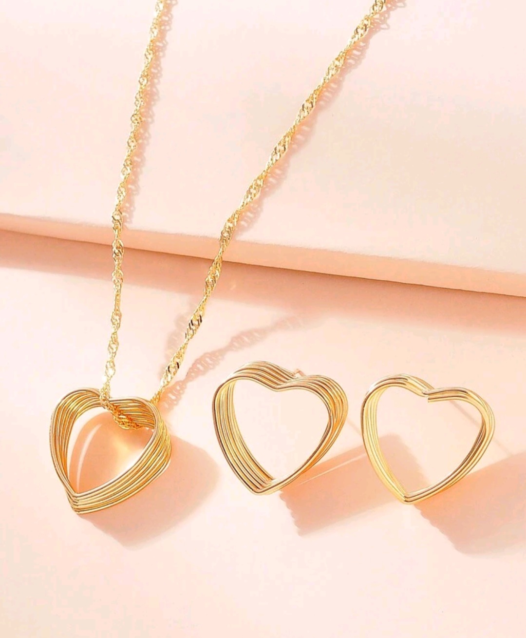 1pair Earrings & 1pc Necklace Fashionable Gold-Color Heart Shaped Ring Design Temperamental Women Jewelry Set, Suitable For Women And Girls, It Can Be Worn In Dating, Vacation, Holiday Parties, Daily Life And Other Occasions