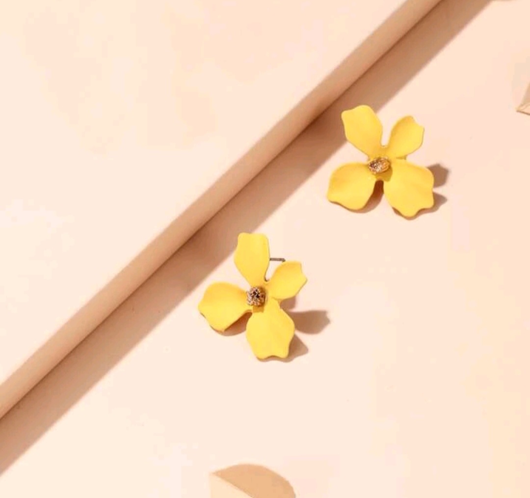 ПРИСТРОЙ!!!   Серьги Flower Decor Stud Earrings