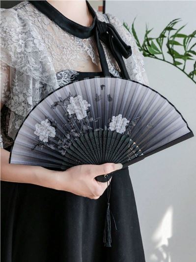 1pc New Chinese Style Photography Prop Vintage Fan, Classical Dancing Fan, Folding Bamboo Fan, Accessories SKU: sc2407208668851898