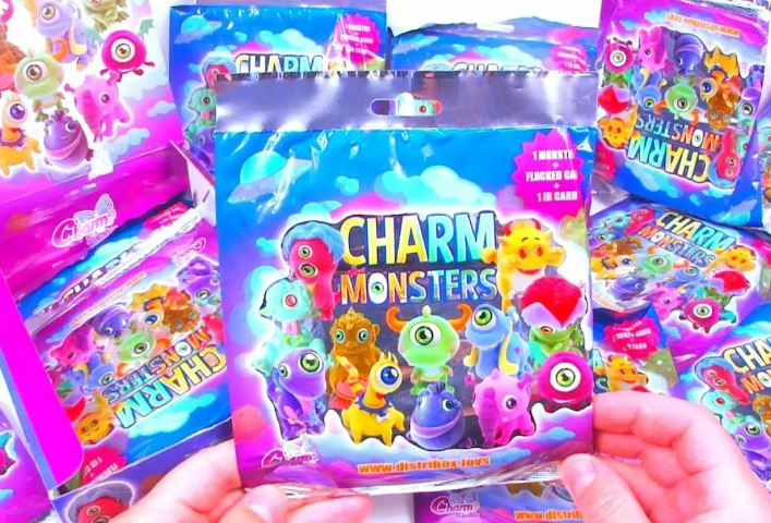 Игрушка в пакетике Маджики Charm Monsters (возможно вскрыта упаковка)