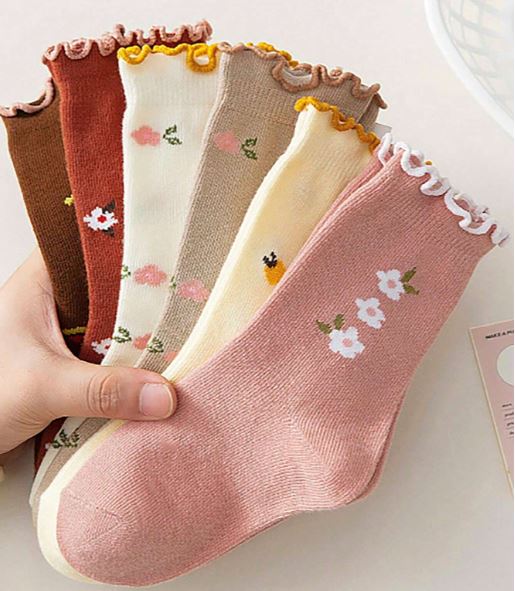 4 Pairs Of Randomly Colored Children's Rabbit Letter Jacquard Cute, Comfortable, And Fashionable Sweat-Wicking Socks For All Seasons SKU: sk2403208911519995